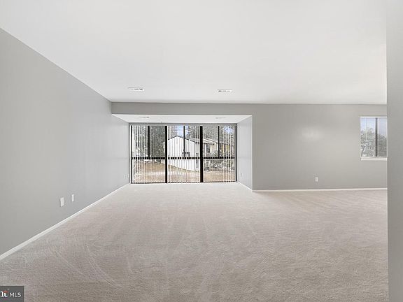 3rd image of 18927 Mills Choice Rd APT 6