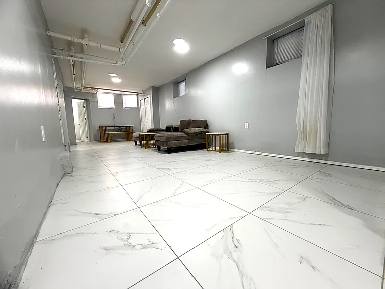 106 Romaine Ave #1 — Photo 10