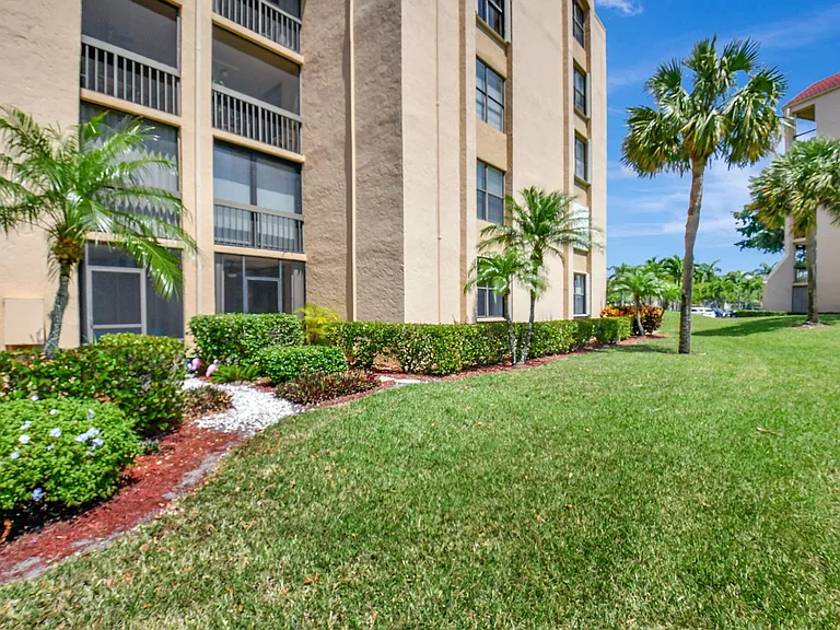 2255 Lindell Blvd #4103 — Photo 21