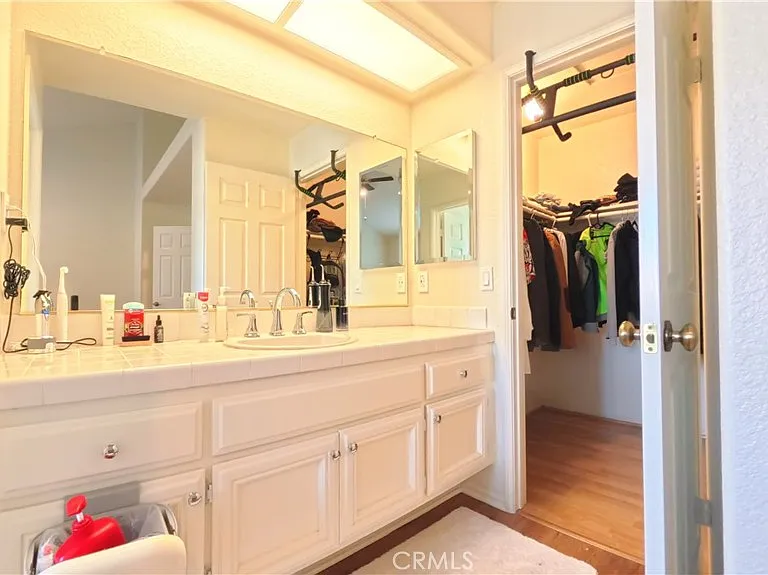 415 E Bougainvillea Ln — Photo 30