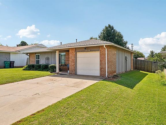 3rd image of 12424 Southgate Dr