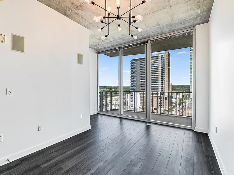 360 Nueces St #1302 — Photo 9