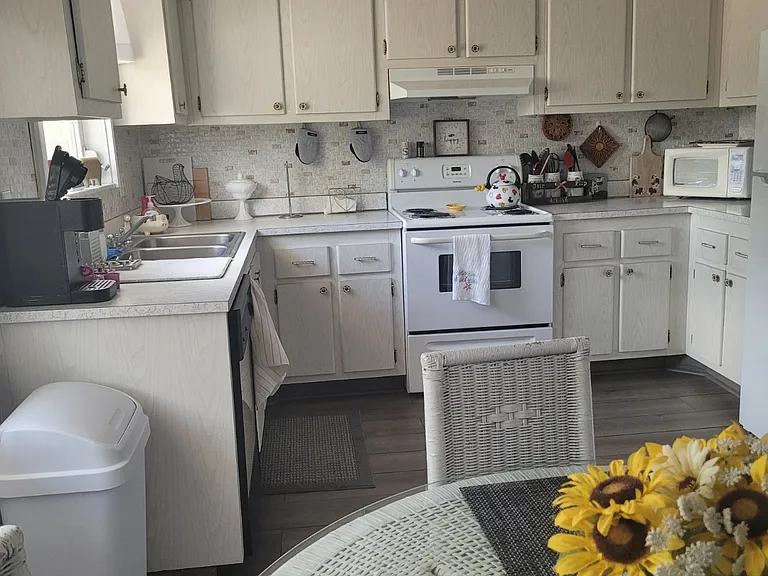 180 Cypress Way E #E234 — Photo 4