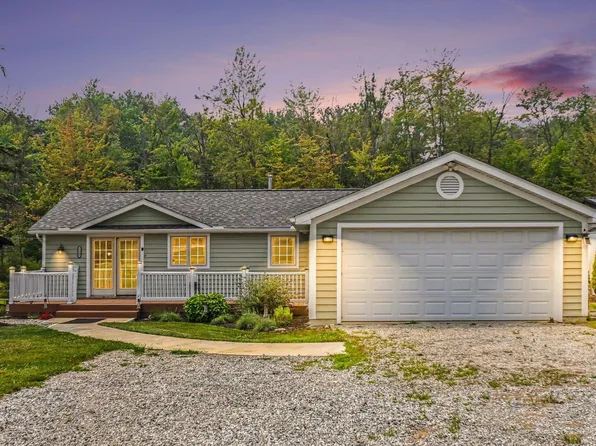 11397 N East Wawasee Dr, Syracuse, IN 46567