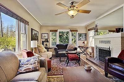 5th image of 605 18th Ave W