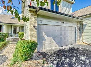 5 Wood Run Cmns #PVT, Rochester, NY 14612