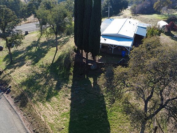 3rd image of 46918 Creekside Road