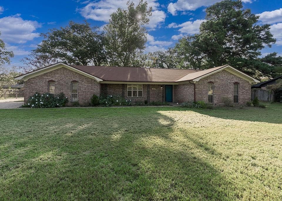 1st image of 120 Donniebrook Dr