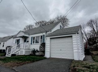 12 Lloyd Ter, Lynn, MA 01902