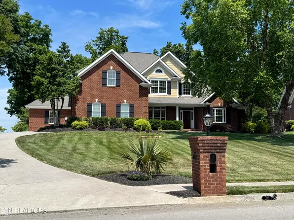 769 Oak Chase Blvd, Lenoir City, TN 37772