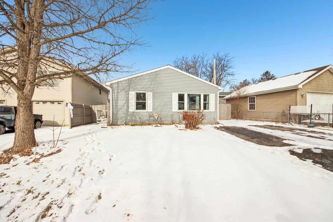 Riverside Dr-S3101-001P