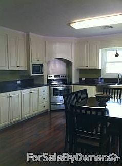 1st image of 105 Florence St