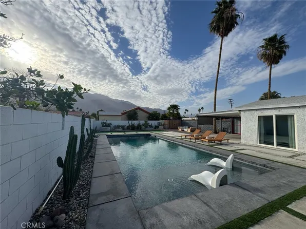 4011 E Camino San Simeon, Palm Springs, CA 92264