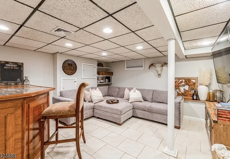 2436 Mountain Ave — Photo 4