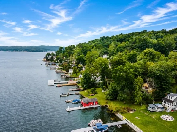 439 Lakeside Blvd, Hopatcong Boro, NJ 07843
