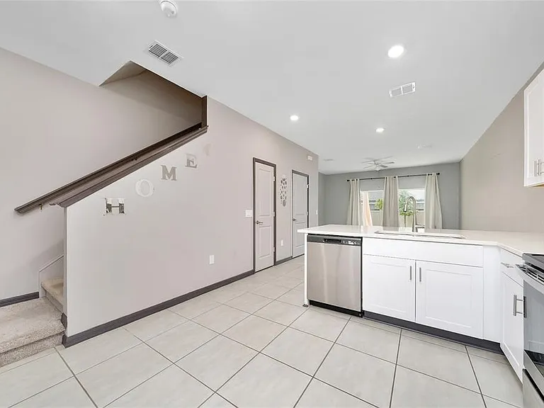 2060 Viewfinder St — Photo 10