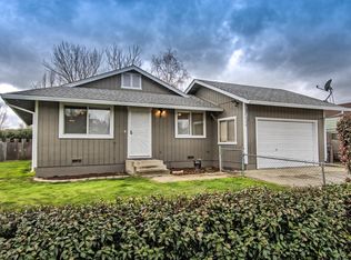 2510 Toyon St, Anderson, CA 96007