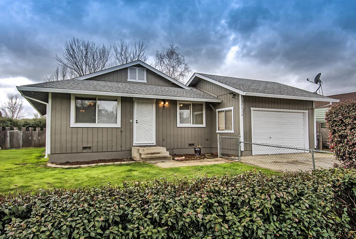 2510 Toyon St photo 1