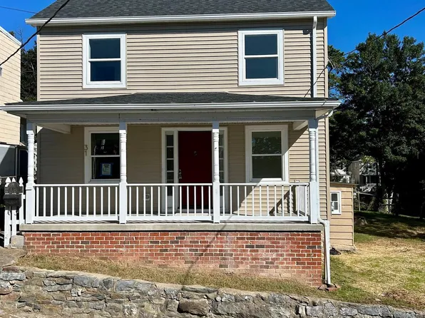 31 E B St, Brunswick, MD 21716