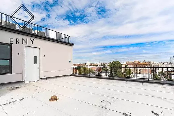 Rented by ERNY LLC | media 9