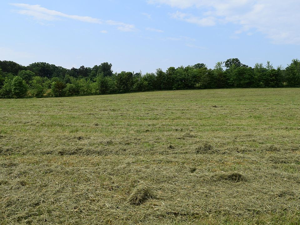 1st image of E Wells Hill Ln
