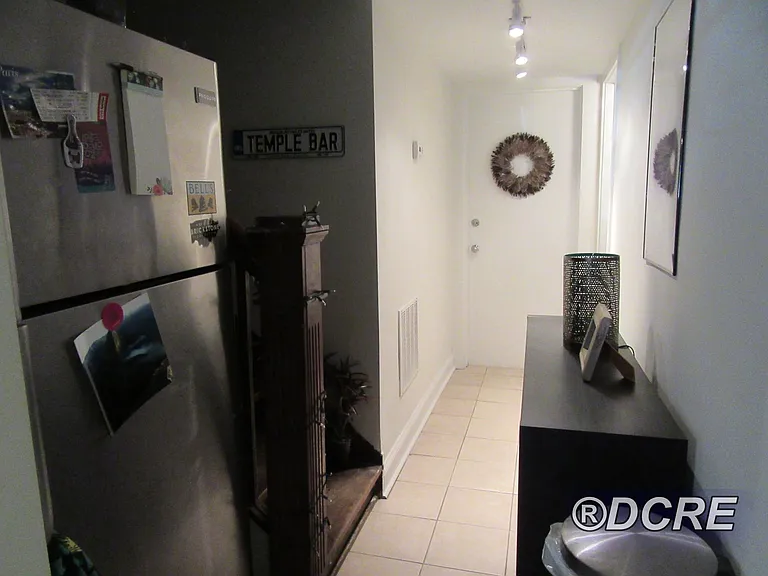 2061 N Hoyne Ave #G — Photo 4