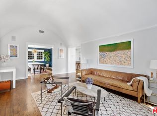 230 N Ridgewood Pl, Los Angeles, CA 90004