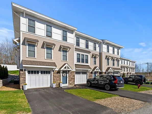 10 Hines Way Unit 10, Newburyport, MA 01950