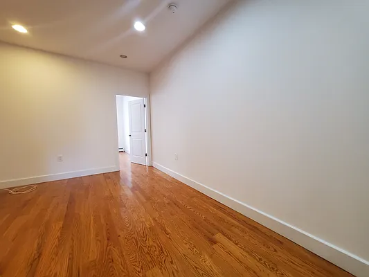 Rented by Compass | media 11