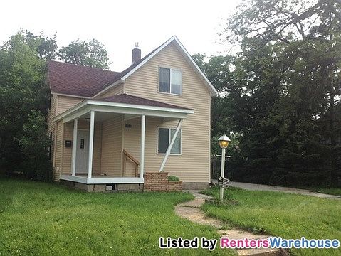 2nd image of 1758 York Ave