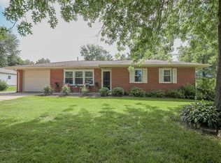 812 3rd St, Kalona, IA 52247