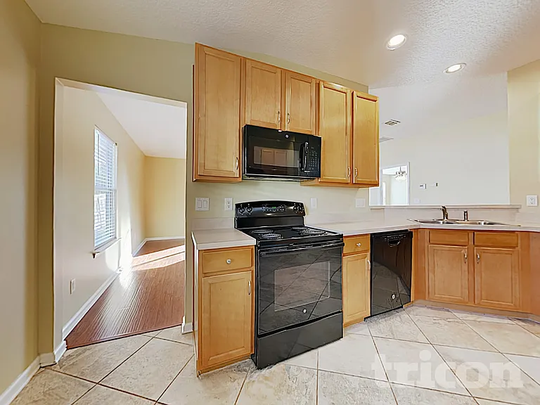 1043 Moosehead Dr — Photo 6
