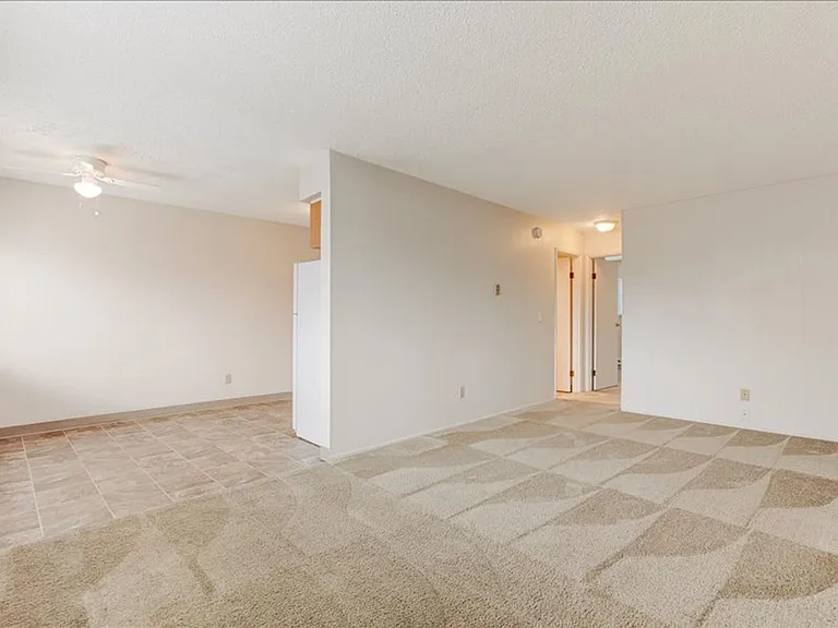 3430 SE 58th Ave — Photo 1