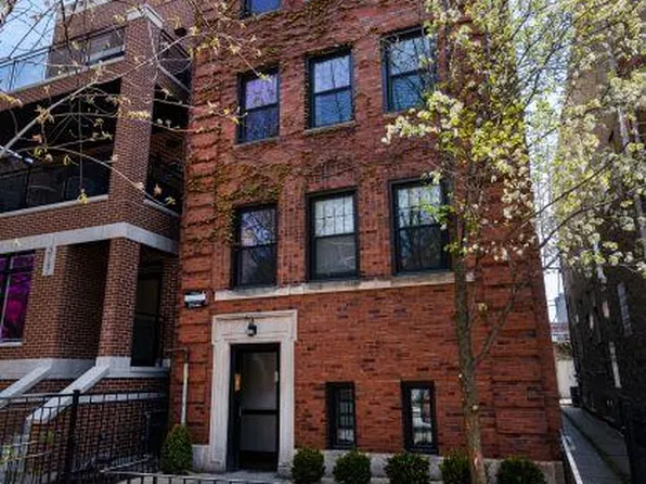 3743 N Clifton Ave APT 1, Chicago, IL 60613