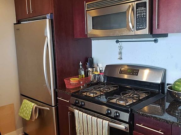 5th image of 909 Hudson Park #909