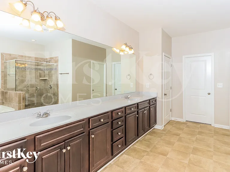 356 Madison Grace Ave — Photo 8