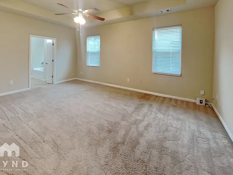 116 Laurelcrest Ln — Photo 6