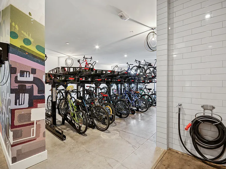 Link Apartments Calyx — Photo 34