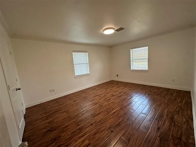8522 Westview Dr — Photo 23