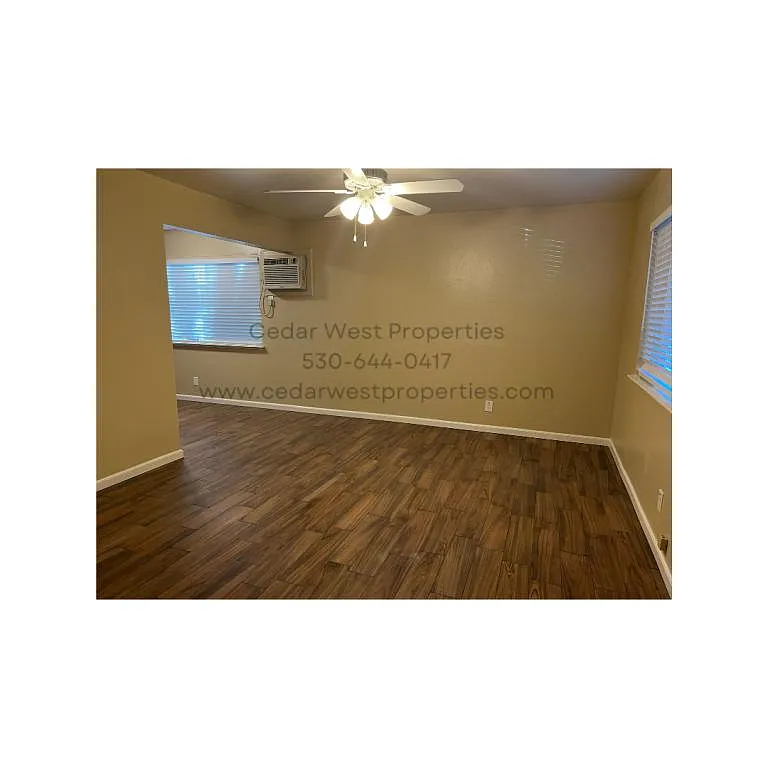 Building Photo - 2793 Manor Dr