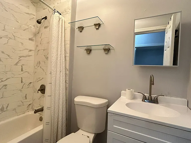 100 Wilkinson Ave #2E — Photo 6