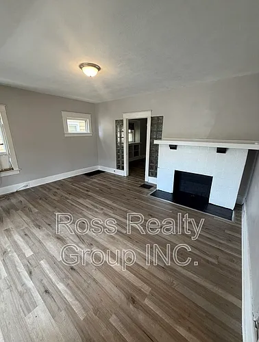 2752 Monroe St Photo 1