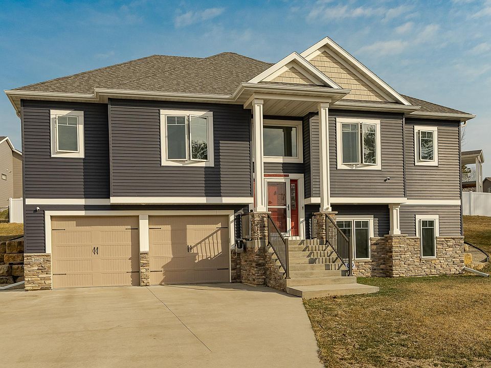 1st image of 2667 Century Pine Ln NE