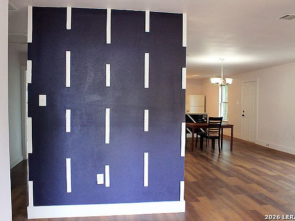 2nd image of 1006 DIVISION AVE