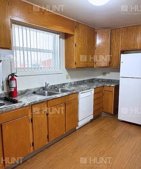 119 Foxglove St — Photo 3