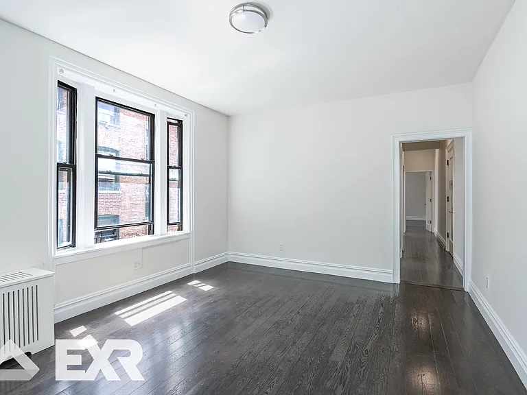 526 W 111th St #5E — Photo 4