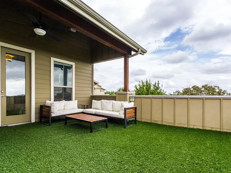 2520 Bluebonnet Ln #8 — Photo 23