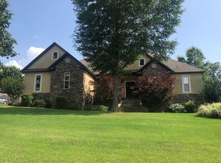 7 W Chateau Estate Dr, Greenbrier, AR 72058