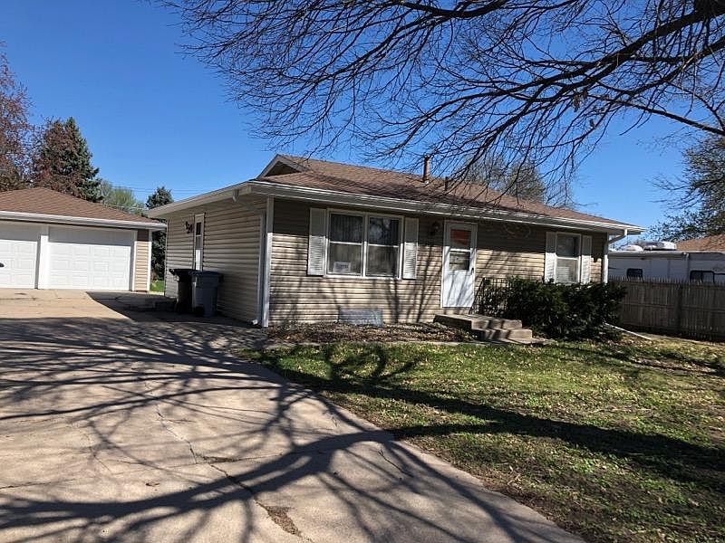 1st image of 5030 S 47th St