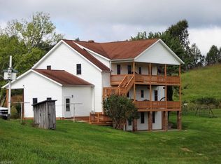 337 Ridgeview Acres, Le Roy, WV 25252